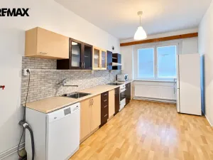 Pronájem bytu 2+1, Benešov, Vlašimská, 67 m2