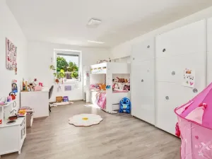 Pronájem rodinného domu, Postřižín, Lišková, 150 m2
