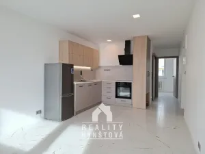 Pronájem bytu 1+1, Blansko, Dvorská, 33 m2