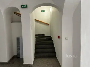 Pronájem kanceláře, Písek - Vnitřní Město, Chelčického, 23 m2