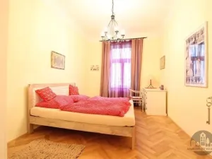 Pronájem bytu 3+1, Praha, Korunní, 95 m2