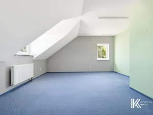 Prodej kanceláře, Hrochův Týnec, 356 m2