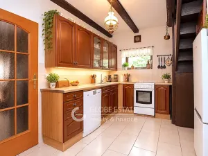 Prodej rodinného domu, Vinařice, 230 m2