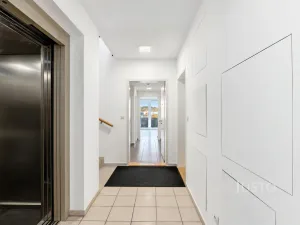 Pronájem bytu 2+kk, Praha - Krč, V jehličí, 53 m2