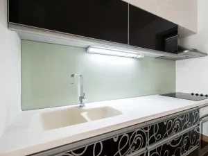 Pronájem bytu 2+kk, Jesenice, V Lázních, 40 m2