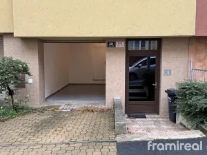 Pronájem garáže, Brno, Helfertova, 12 m2