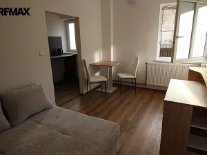 Pronájem bytu 1+kk, Hrádek nad Nisou - Donín, Donínská, 24 m2