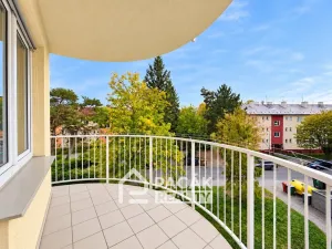 Prodej bytu 3+1, Olomouc, Rumunská, 104 m2