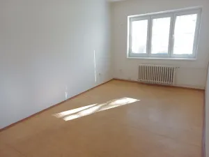Prodej kanceláře, Pardubice, 865 m2