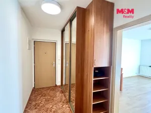 Pronájem bytu 2+kk, Vestec, Ve Stromkách, 46 m2