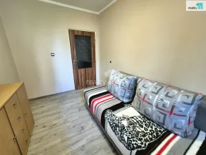 Prodej bytu 4+1, Aš, Dobrovského, 84 m2