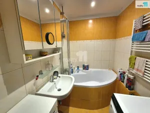 Prodej bytu 4+1, Aš, Dobrovského, 84 m2