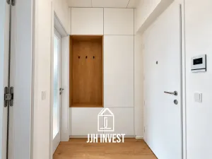 Pronájem bytu 2+kk, Praha - Holešovice, U průhonu, 44 m2