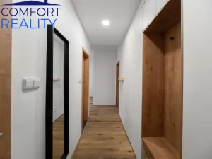 Prodej bytu 2+kk, Ostrava - Poruba, náměstí Družby, 58 m2