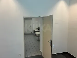 Prodej obchodního prostoru, Plzeň - Jižní Předměstí, Klatovská třída, 82 m2