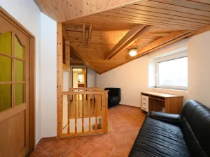 Pronájem vícegeneračního domu, Praha - Libeň, Na Jabloňce, 330 m2