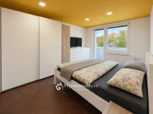Prodej bytu 4+1, Břežany, 93 m2
