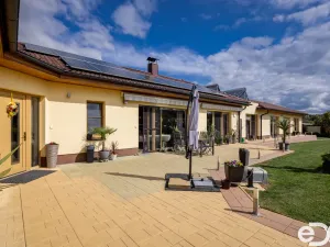 Prodej rodinného domu, Květov, 285 m2