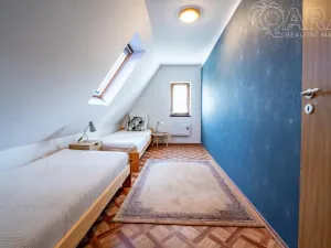 Prodej chalupy, Kamýk nad Vltavou, 165 m2