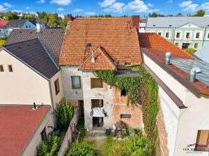 Prodej komerční nemovitosti, Chlumec nad Cidlinou, Klicperovo náměstí, 262 m2