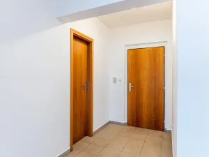 Prodej bytu 3+1, Praha - Troja, Velká skála, 97 m2