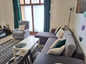 Pronájem bytu 2+kk, Hradec Králové, Buzulucká, 54 m2