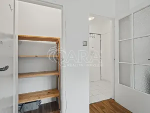 Pronájem bytu 2+kk, Praha - Košíře, Donátova, 44 m2
