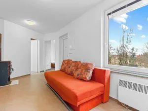 Pronájem rodinného domu, Lukov, Hradská, 32 m2
