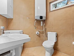 Pronájem rodinného domu, Lukov, Hradská, 32 m2