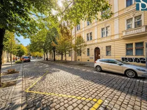 Prodej bytu 1+1, Praha - Vinohrady, Na Kozačce, 48 m2