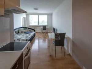 Pronájem bytu 2+kk, Neratovice, Na Výsluní, 40 m2