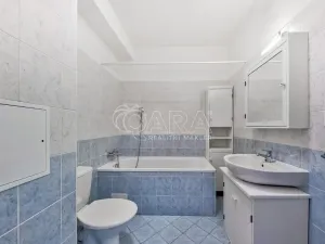 Pronájem bytu 2+kk, Praha - Michle, Elektrárenská, 46 m2