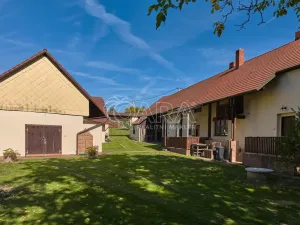 Prodej zemědělské usedlosti, Postupice - Čelivo, 451 m2
