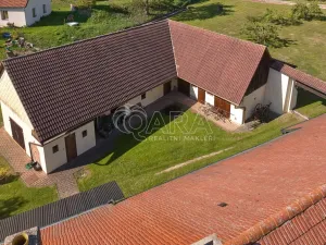 Prodej zemědělské usedlosti, Postupice - Čelivo, 451 m2