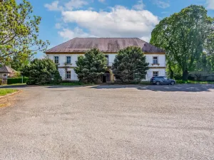 Prodej činžovního domu, Velké Všelisy, 3000 m2