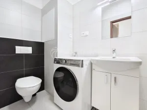 Pronájem bytu 1+1, Praha - Vršovice, Na stezce, 37 m2