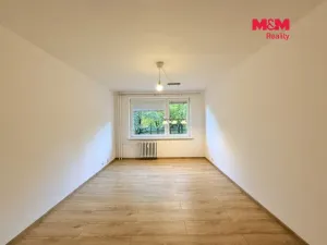 Pronájem bytu 1+1, Ostrava - Poruba, Slavíkova, 38 m2
