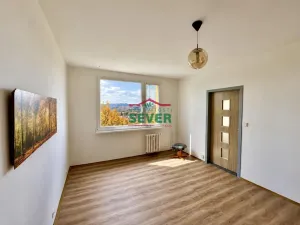 Prodej bytu 1+1, Krupka - Maršov, Karla Čapka, 36 m2