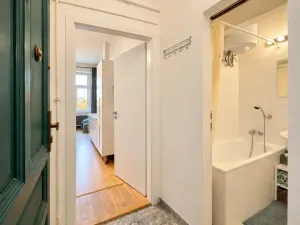 Pronájem bytu 2+kk, Praha - Libeň, Sokolovská, 37 m2