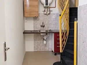 Pronájem obchodního prostoru, Karlovy Vary, Varšavská, 159 m2