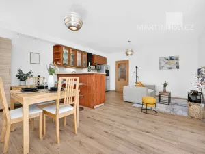 Prodej bytu 3+kk, Praha - Kbely, Pod Nouzovem, 70 m2