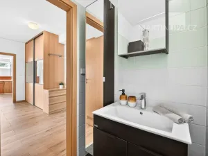 Prodej bytu 3+kk, Praha - Kbely, Pod Nouzovem, 70 m2