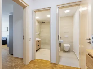 Pronájem bytu 2+kk, Praha - Karlín, Rohanské nábřeží, 60 m2