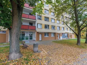Prodej bytu 3+1, Kladno, Lacinova, 70 m2