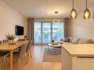 Pronájem bytu 3+kk, Praha - Karlín, U Mlýnského kanálu, 78 m2