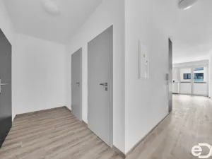 Prodej bytu 3+kk, Dašice, U Kasáren, 70 m2