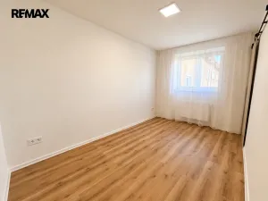 Prodej bytu 3+1, Příbram - Příbram VII, Kremnická, 61 m2