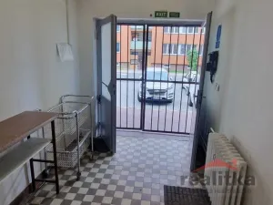 Pronájem obchodního prostoru, Opava - Kylešovice, Hlavní, 110 m2