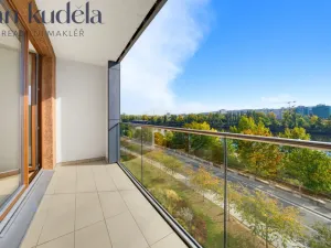 Pronájem bytu 3+kk, Praha - Holešovice, V háji, 74 m2