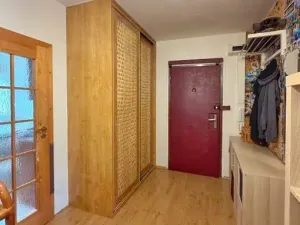 Prodej bytu 4+1, Praha - Kobylisy, Luhovská, 86 m2